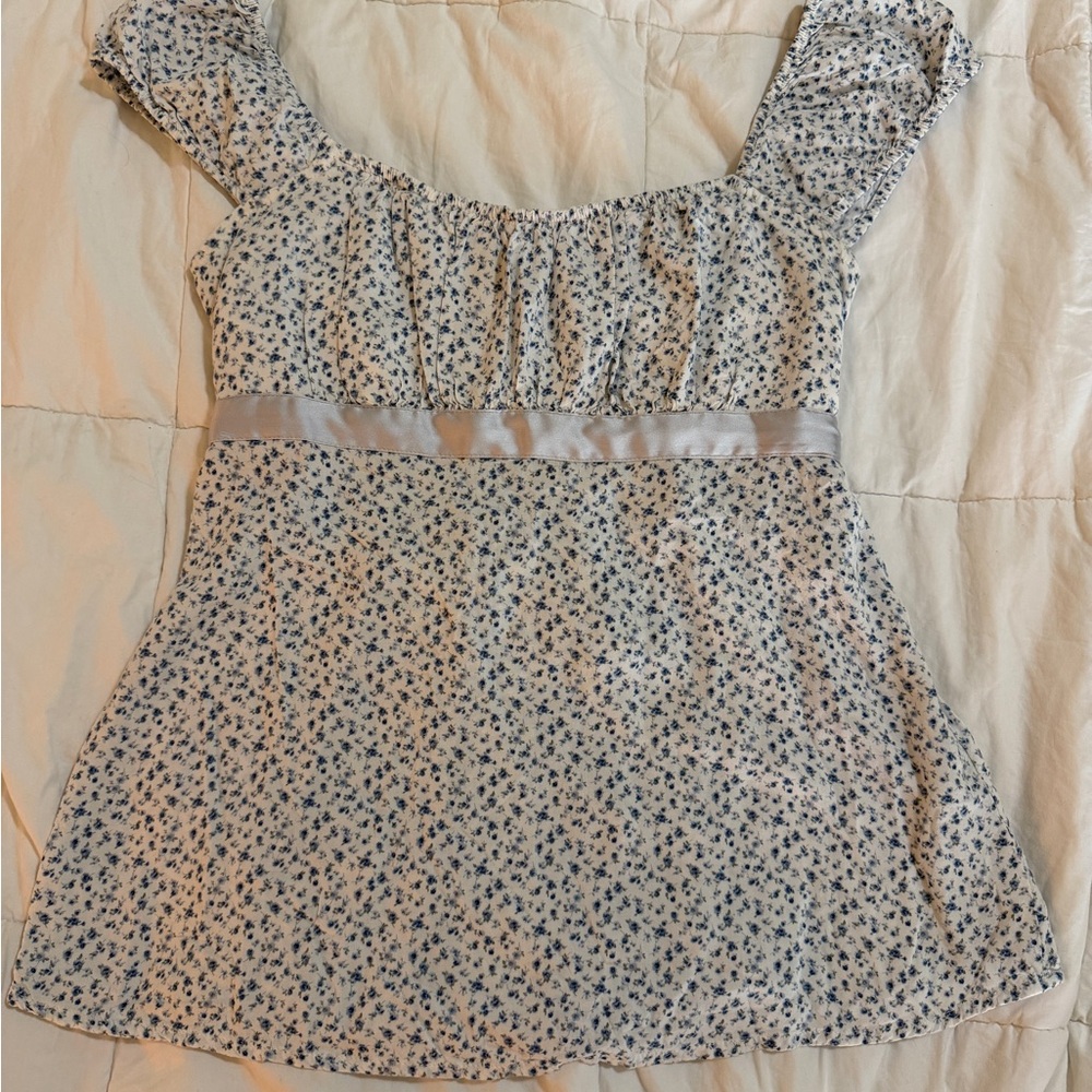 Hollister Cream Tunic with Blue Floral Print and Satin Waistband